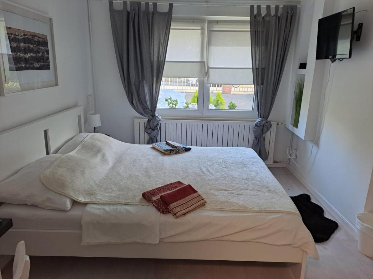 Soba Dvori Apartment Zaprešić Екстериор снимка
